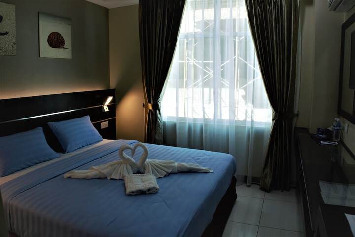 Room 5 of 49