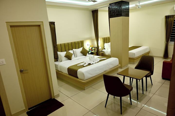 Room 17 of 32