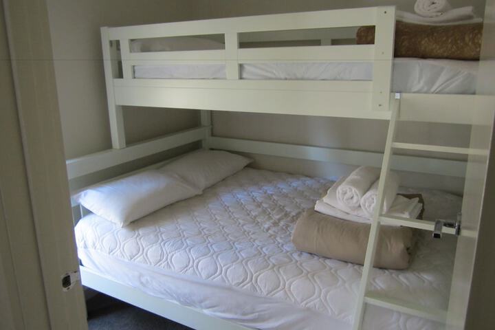 Room 9 of 139
