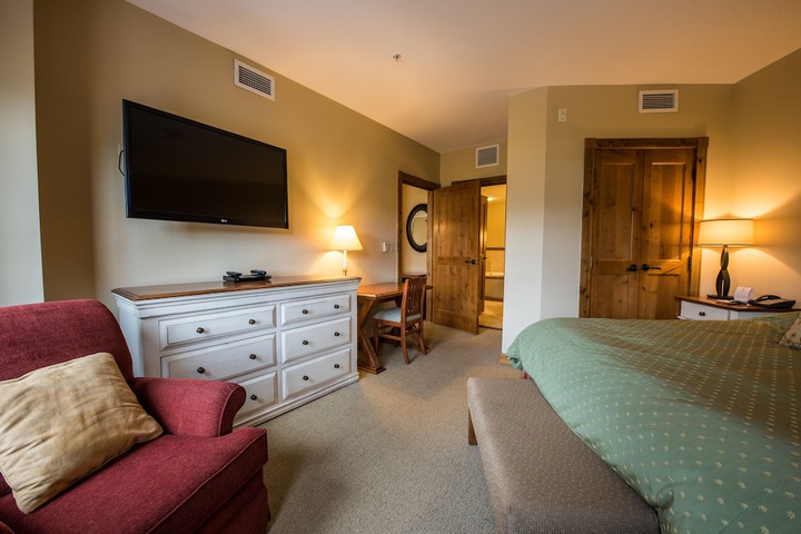 Room 12 of 166