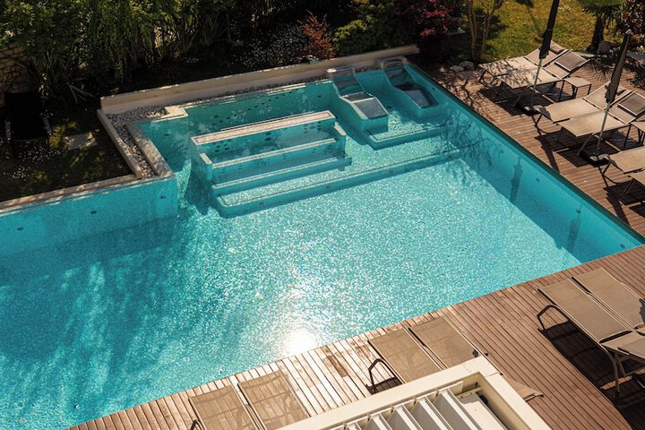 Pool 63 of 131