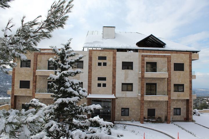 Hotel 2 of 25