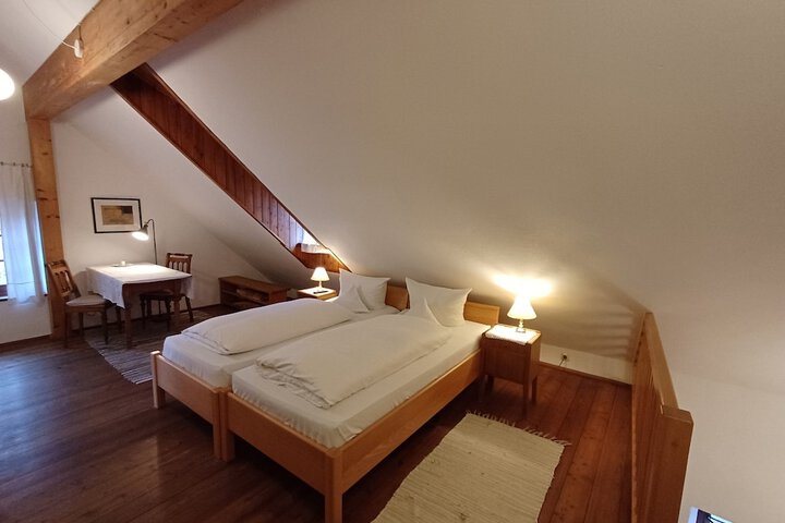 Room 8 of 91