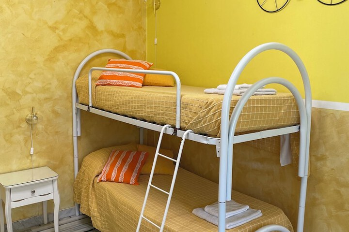 Room 73 of 140