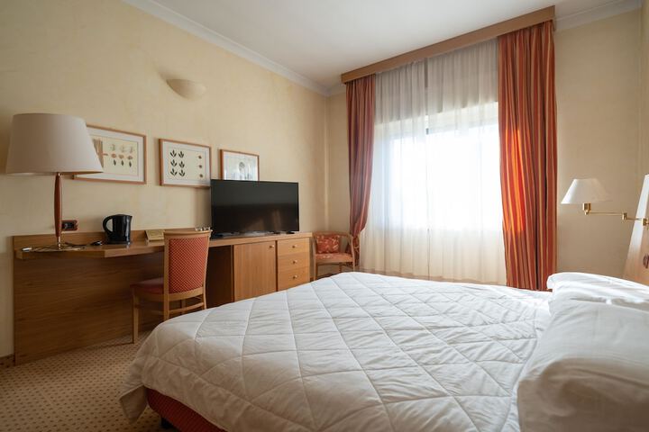 Room 29 of 114