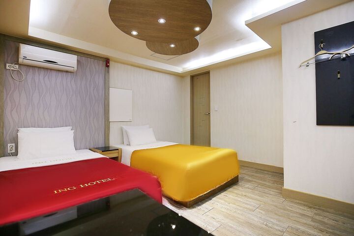Room 52 of 52
