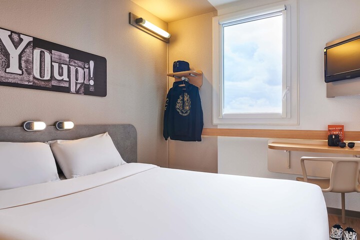 Room 21 of 42