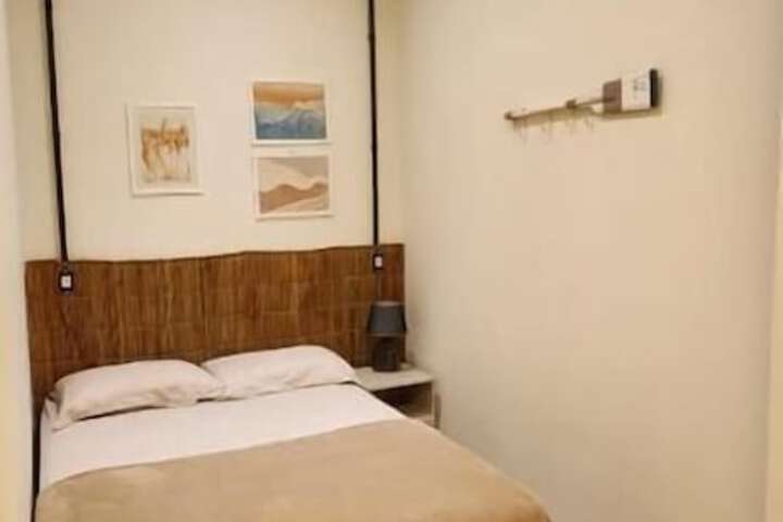 Room 15 of 44