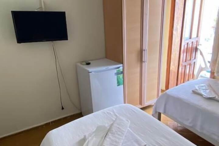 Room 7 of 16