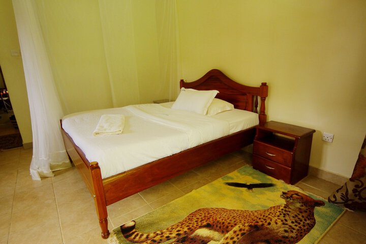Room 12 of 86
