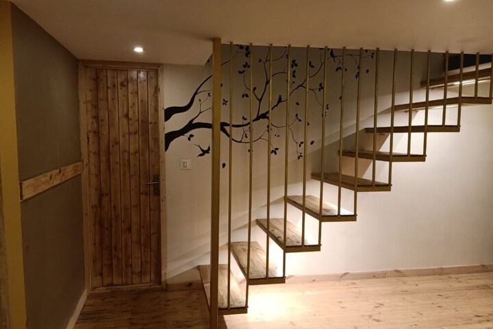Room 16 of 30