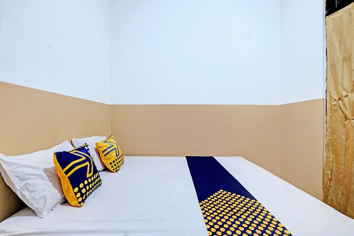 Room 17 of 36