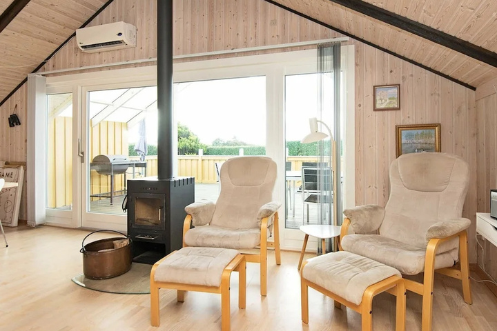 Serene Holiday Home in Juelsminde near Sea