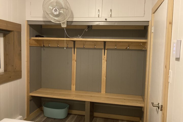 Room 4 of 60