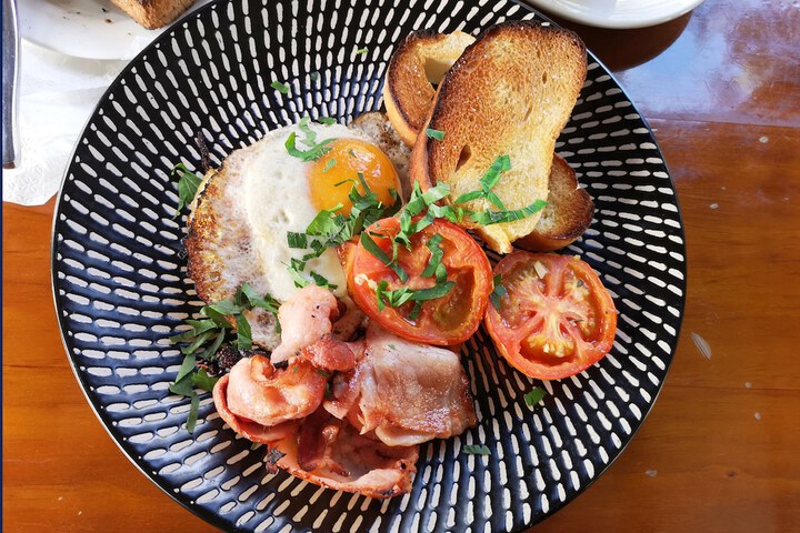 Breakfast/Coffee Service 44 of 66