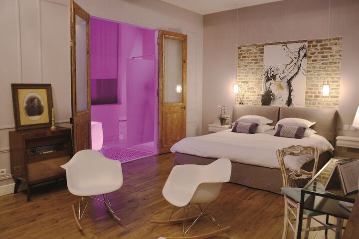 Room 7 of 14