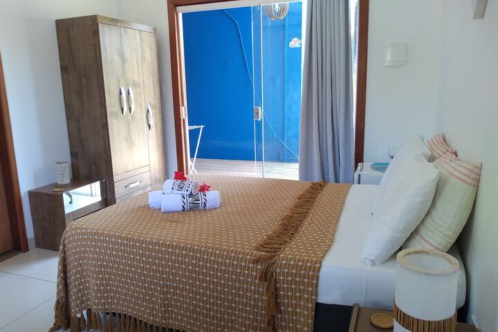 Room 9 of 82