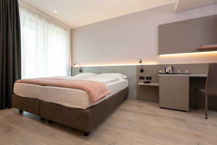 Room 14 of 62