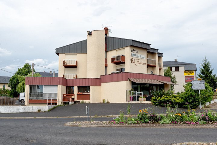 Hotel 37 of 38