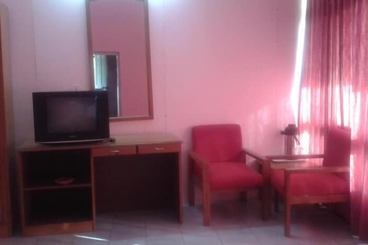 Room 5 of 30