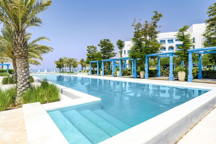 Pool 100 of 173