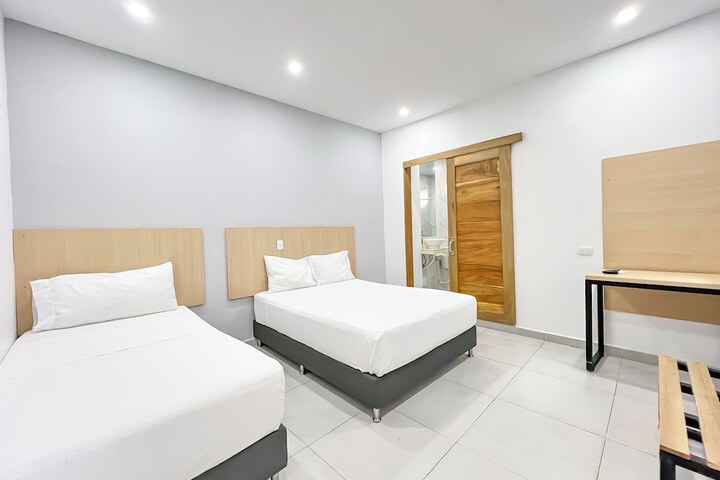 Room 2 of 18