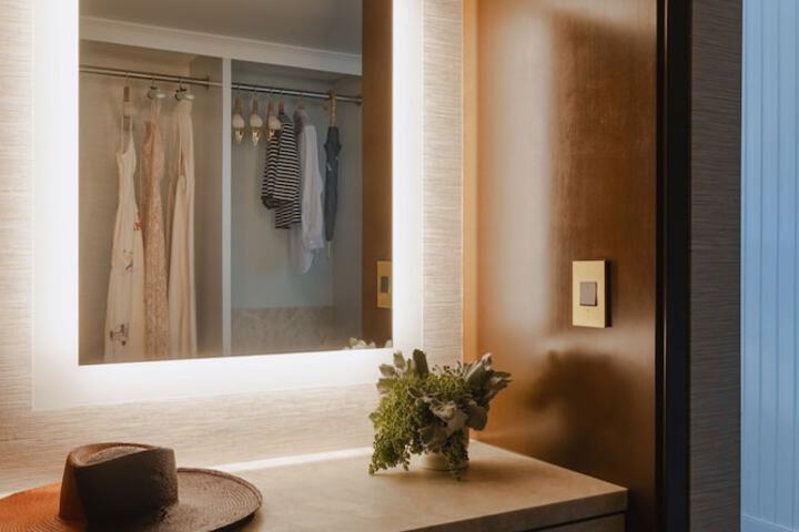 Room 48 of 132