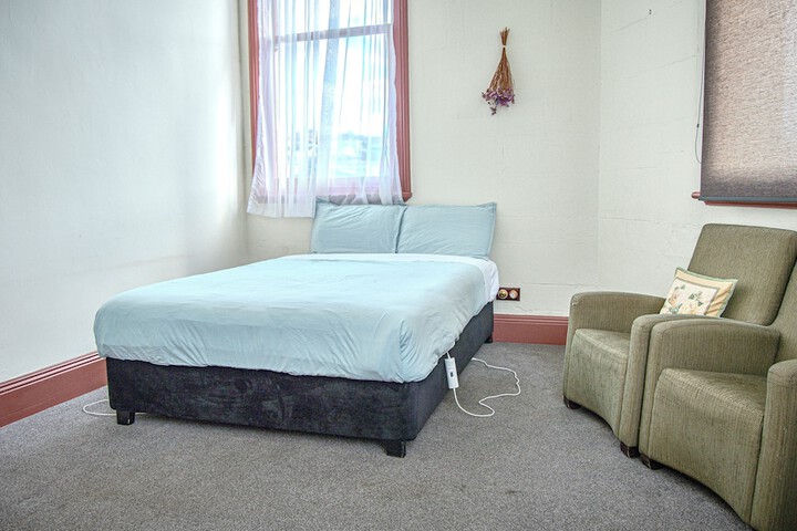 Room 3 of 11