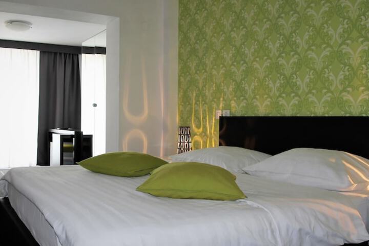 Room 7 of 22