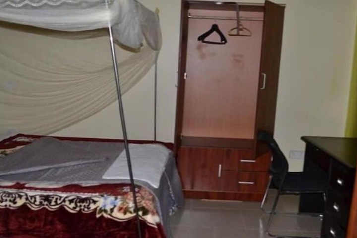 Room 3 of 13