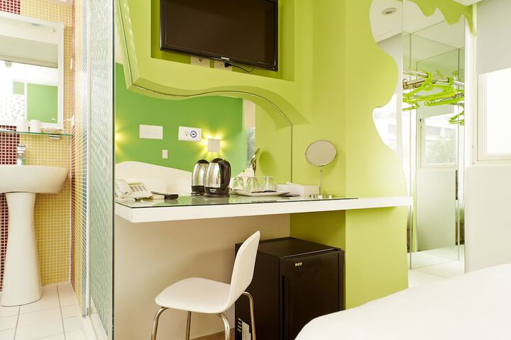 Room amenity