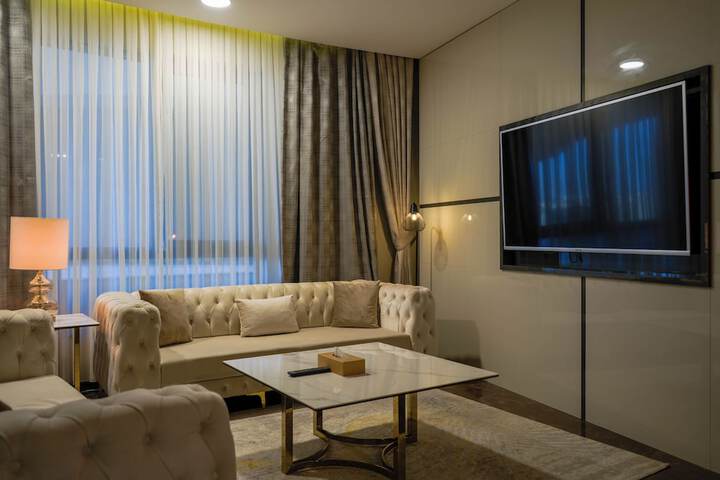 Room 14 of 24