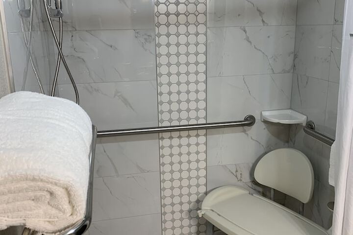 Bathroom shower