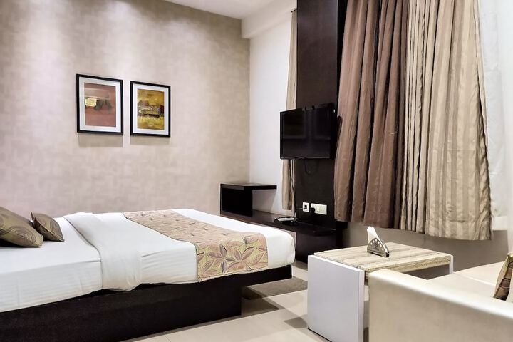 Room 15 of 68