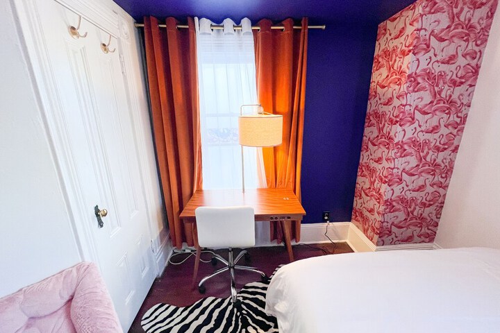 Room 9 of 54