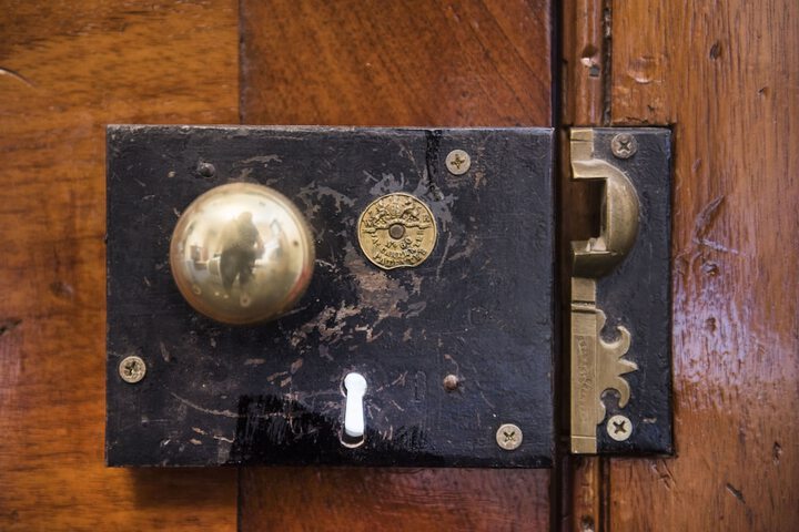 Room 14 of 132