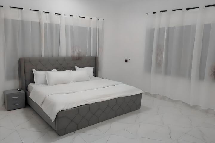 Room 7 of 38