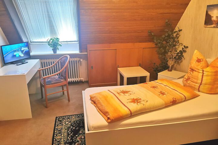 Room 30 of 52