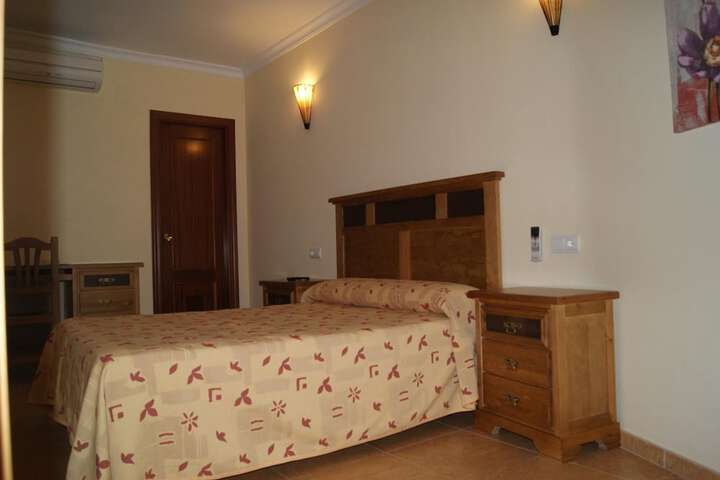 Room 13 of 29