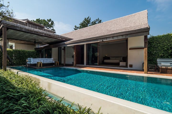 Pool 41 of 86