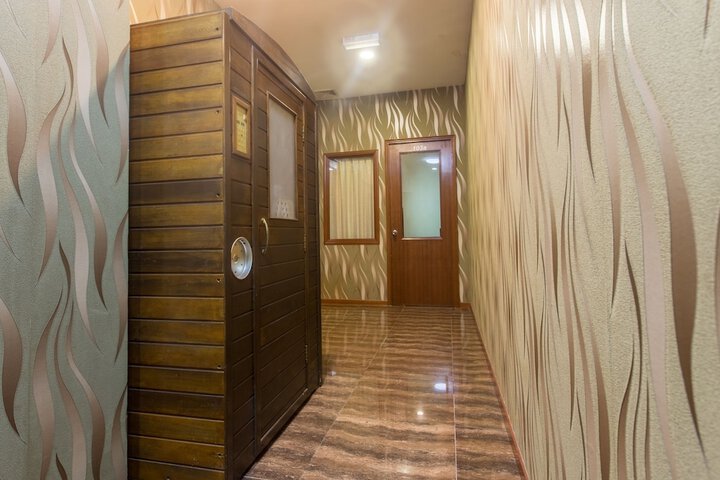 Ballroom/Hall 26 of 29