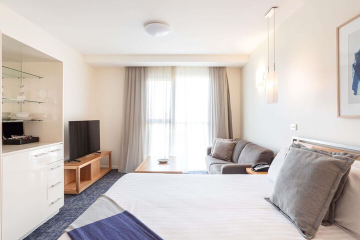 Room 35 of 113