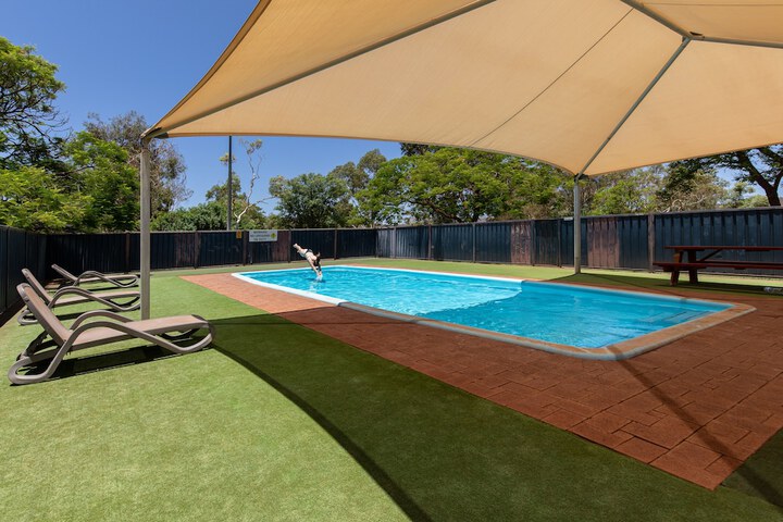Pool 56 of 64