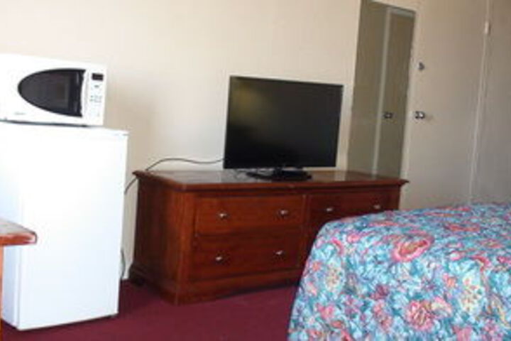 Room 18 of 50