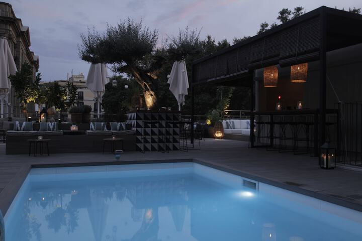 Pool 41 of 51