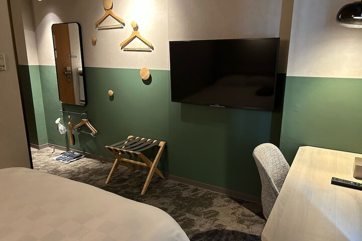 Room 14 of 28