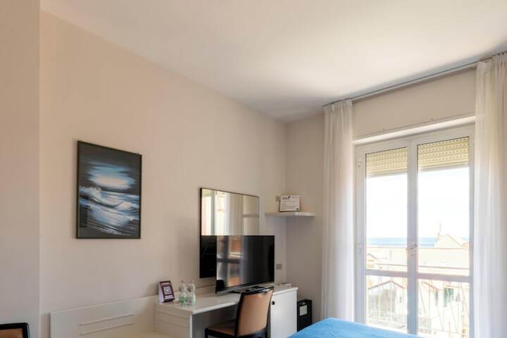 Room 22 of 71