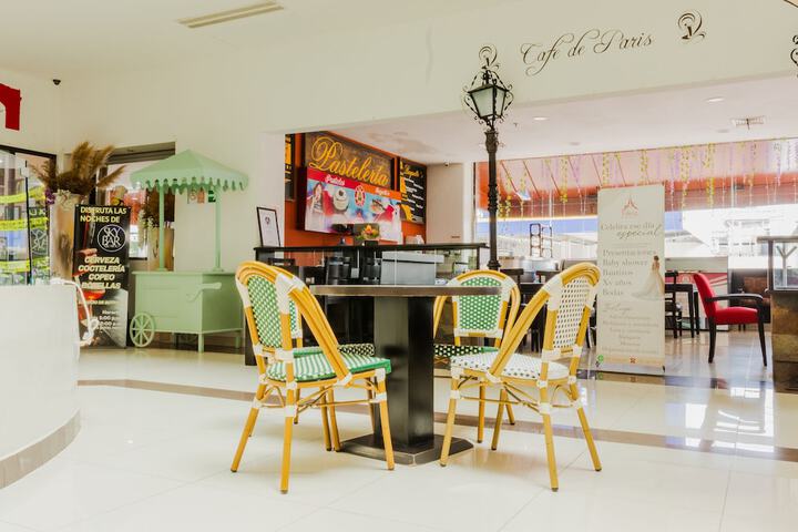 Guest Lobby