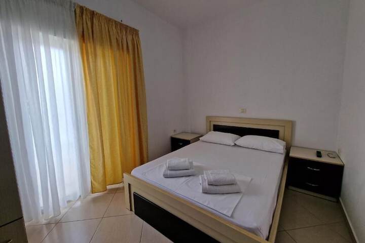 Room 15 of 68