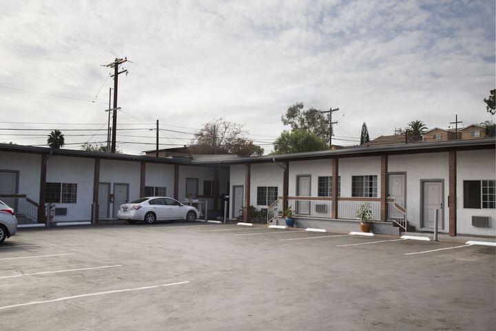 Property Grounds 31 of 34